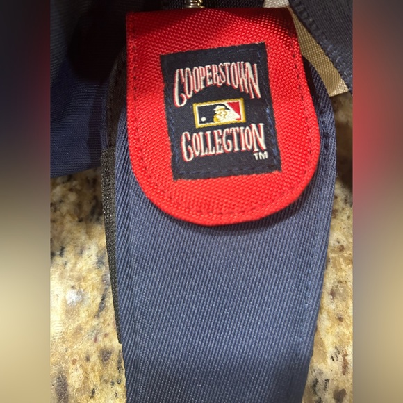 Copperstone Collection- Boston Red Sox Sports Bag - Picture 9 of 9